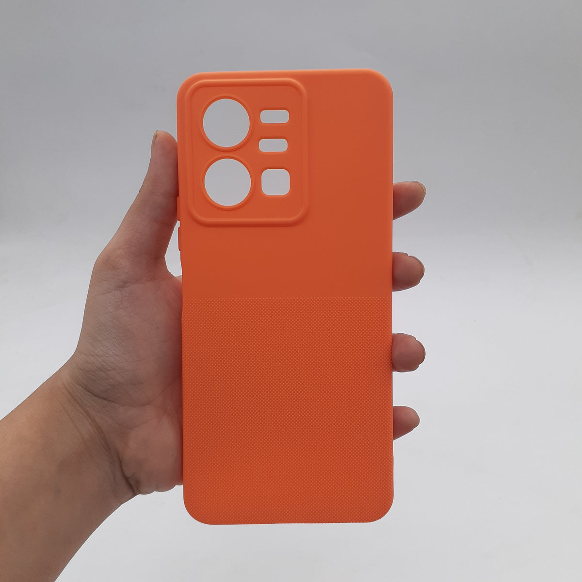 Vivo Y22 Soft TPU Protective Cover – Slim Shockproof Silicone Back Case with Anti-Slip Grip & Raised Edges