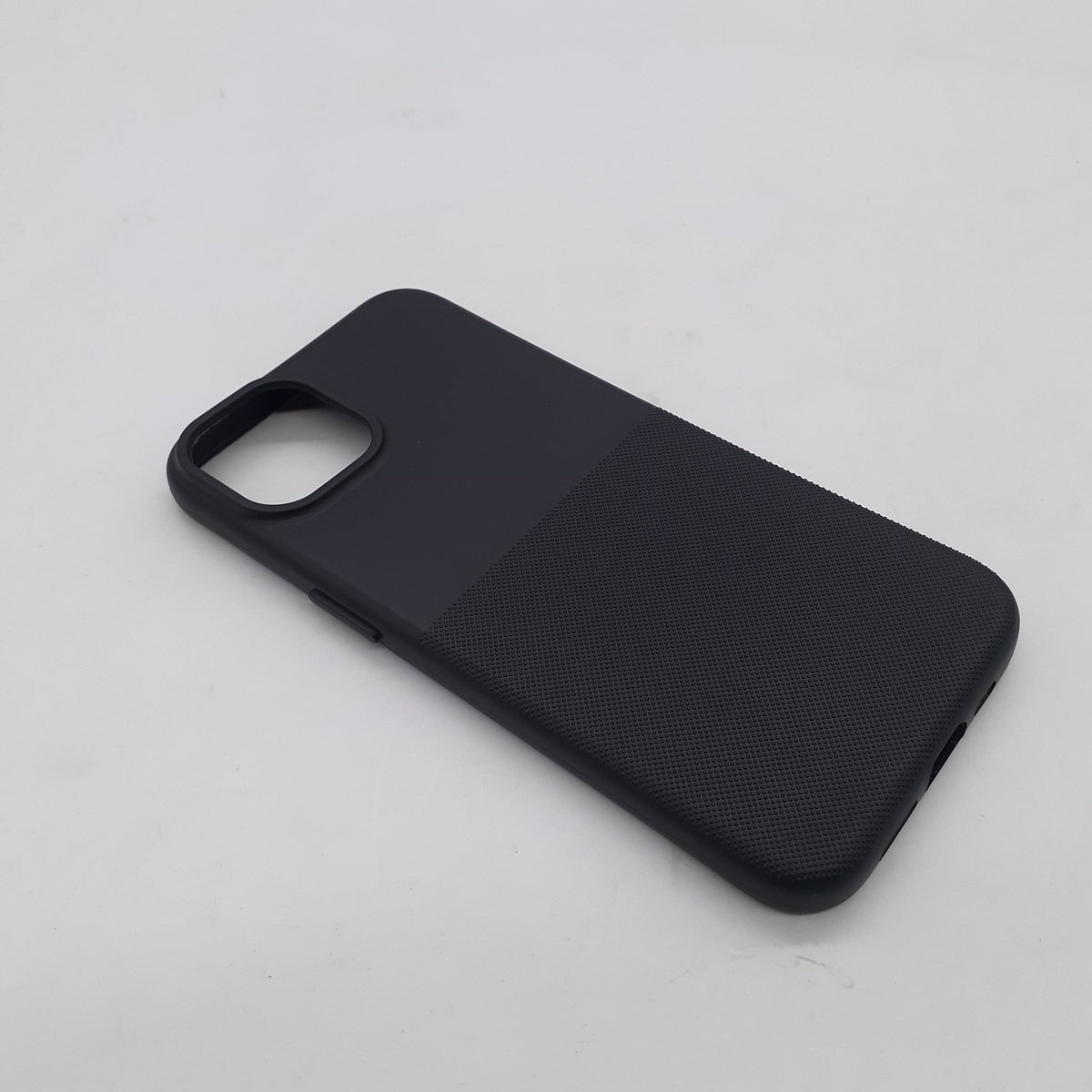 iPhone 14 Slim Silicone Protective Case – Shock Absorbing TPU Back Cover with Raised Camera & Screen Protection