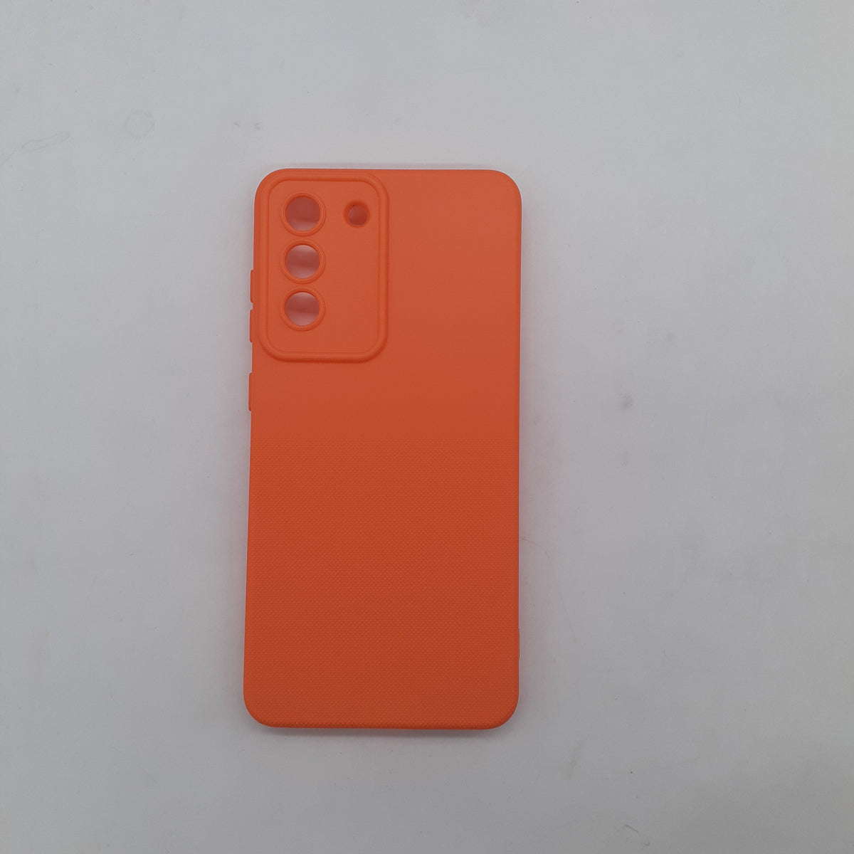 Samsung Galaxy S21 FE Soft Silicone Back Case – Shock Resistant Slim TPU Cover with Anti-Scratch and Non-Slip Finish