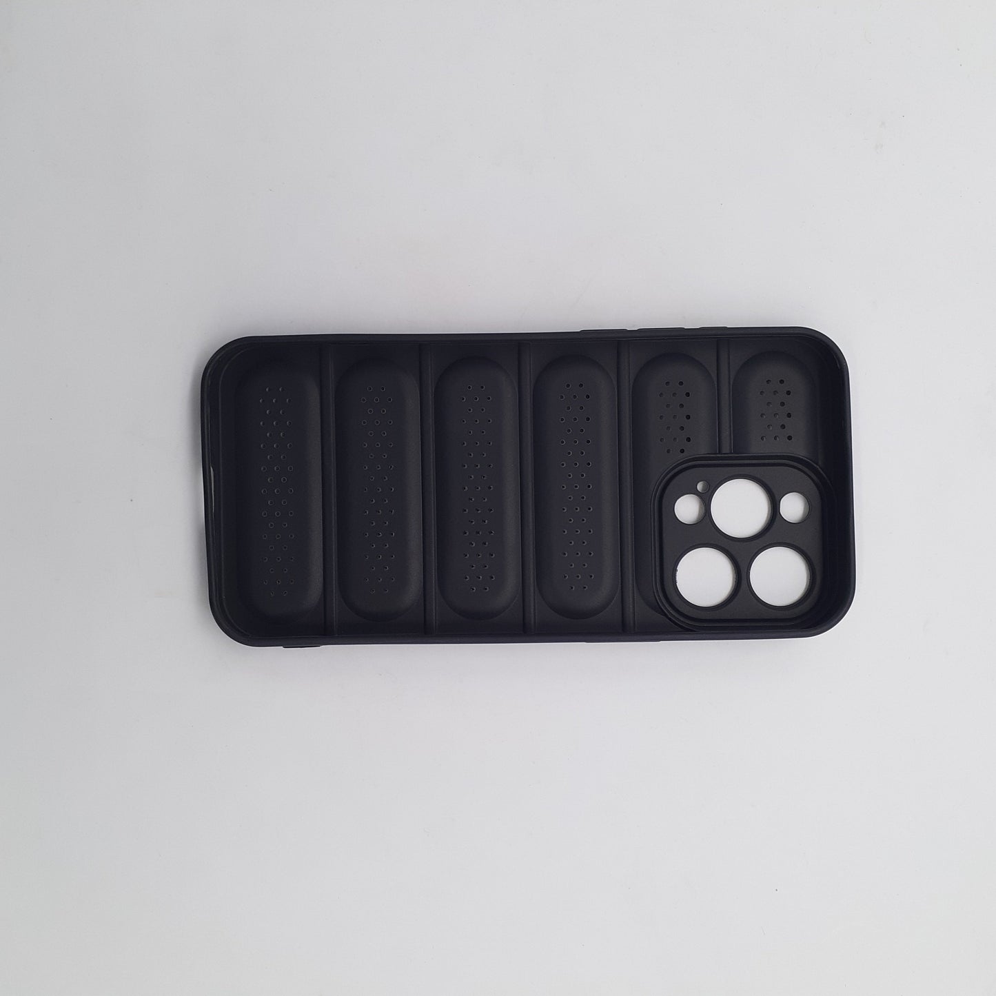 iPhone 15 Pro Max Heat Dissipation Design Strong TPU Material Phone Case