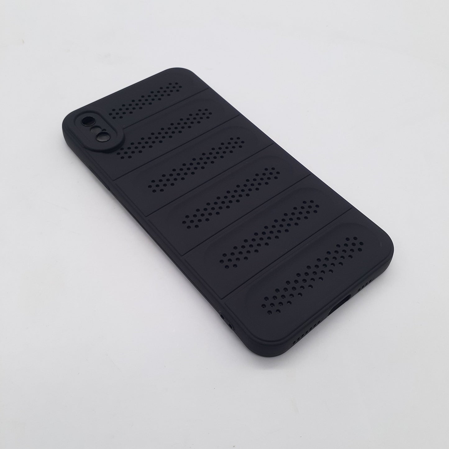 iPhone Xs Max Heat Dissipation Strong TPU Material Phone Case Shockproof Breathable Cover