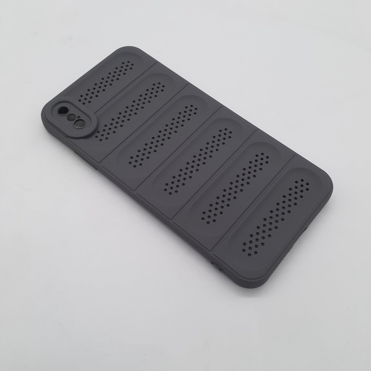 iPhone Xs Max Heat Dissipation Strong TPU Material Phone Case Shockproof Breathable Cover