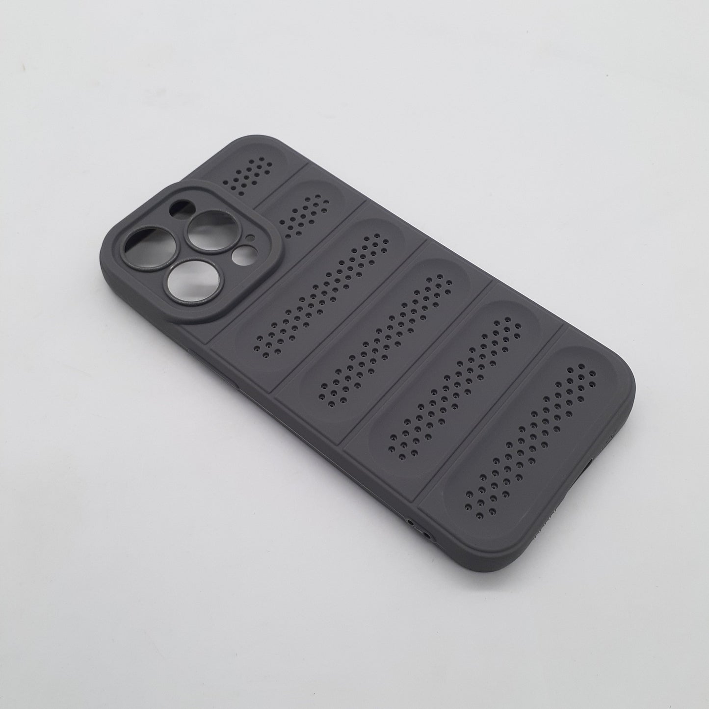 iPhone 13 Pro Strong TPU Material Case Heat Dissipation Design Protective Shell Cover